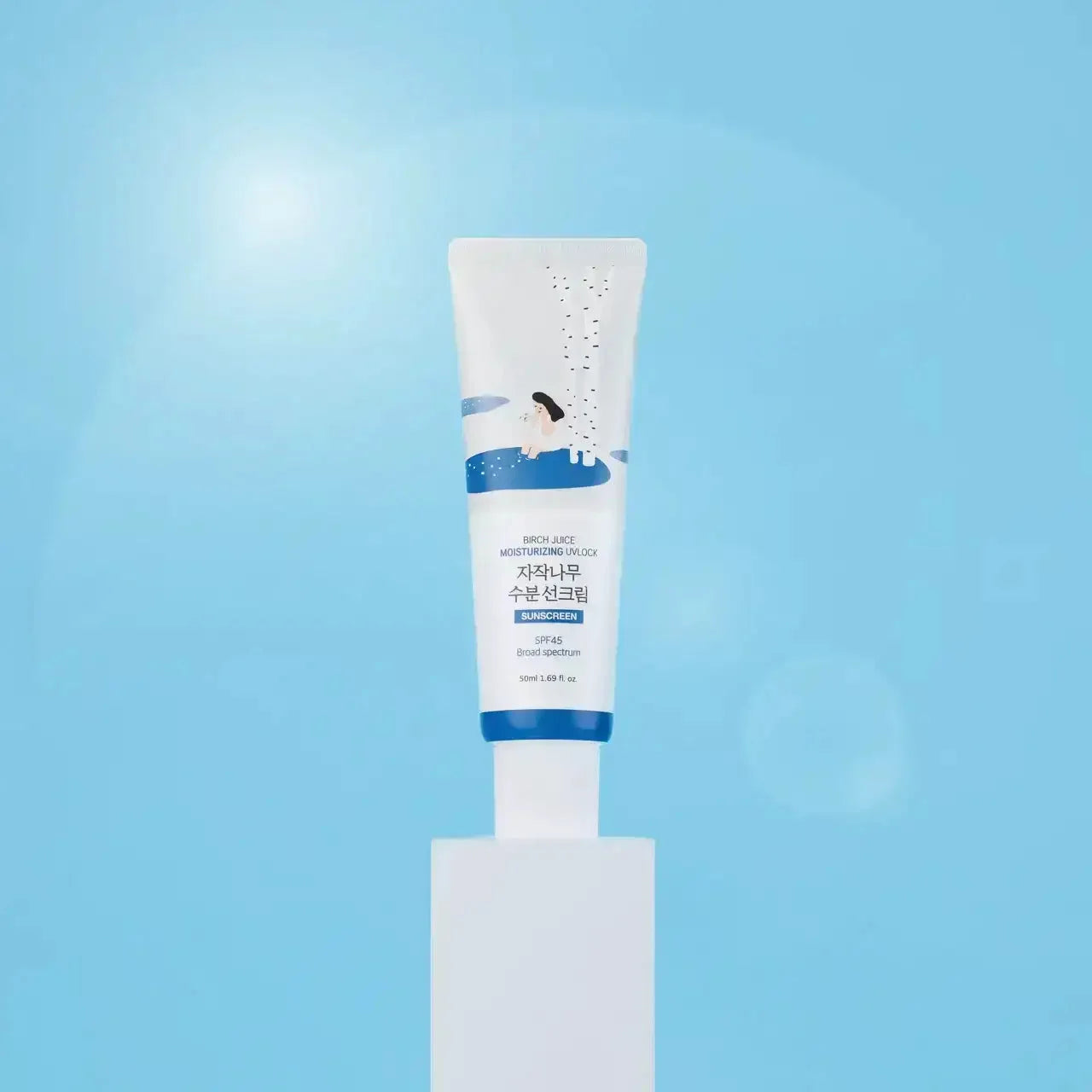 Round Lab Birch Moisturizing Sunscreen lifestyle shot